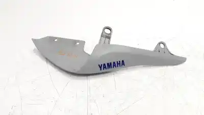 Pièce détachée automobile d'occasion Enjoliveur pour YAMAHA MT-07 689 cm3 Références OEM IAM BAT2171100P0  