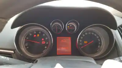 Second-hand car spare part dashboard for opel zafira tourer 1.4 16v turbo cat (a 14 net / luj) oem iam references 13460584  