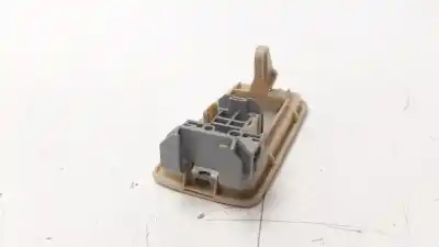 Second-hand car spare part interior light for lexus is200 (ds2/is2) 2.2 d-4d cat 150 cv / 110 kw oem iam references 8134030100  