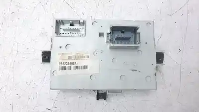 Peça sobressalente para automóvel em segunda mão caixa de fusíveis e relés por jeep cherokee 2.0 m-jet referências oem iam p68236668af  