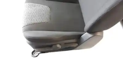 Автозапчасти б/у полный комплект сиденья за mahindra kuv 100 2wd nxt 83 cv / 61 kw ссылки oem iam 110baz00271n  