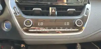 Peça sobressalente para automóvel em segunda mão comando de sofagem (chauffage / ar condicionado) por toyota corolla (e21) sedan 1.8 16v hybrid referências oem iam 5590002f30  