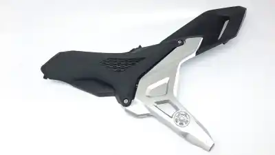 İkinci el araba yedek parçası  için HONDA NC 750  OEM IAM referansları 83511MKWD00  83531MKWD0