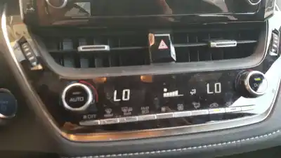 Peça sobressalente para automóvel em segunda mão comando de sofagem (chauffage / ar condicionado) por toyota corolla (e21) sedan 1.8 16v hybrid referências oem iam 5590002e10  