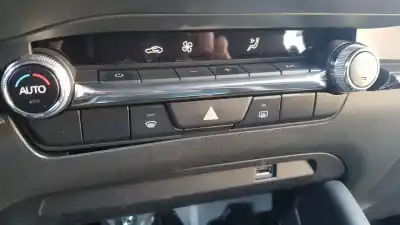 Peça sobressalente para automóvel em segunda mão comando de sofagem (chauffage / ar condicionado) por mazda 3 sedán (bp) evolution-x referências oem iam bdmc61190a  a2c17448803