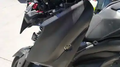 Pièce détachée automobile d'occasion le pare-choc avant pour yamaha x-max 125 * références oem iam   