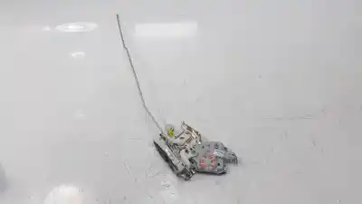 Pezzo di ricambio per auto di seconda mano Serratura Porta Posteriore Destra per MAHINDRA KUV 100 2WD NXT 83 CV / 61 KW Riferimenti OEM IAM 0114DAZ00141N  