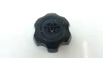 Second-hand car spare part hub caps for toyota hilux (kun) 2.5 turbodiesel oem iam references 4260b0k100  