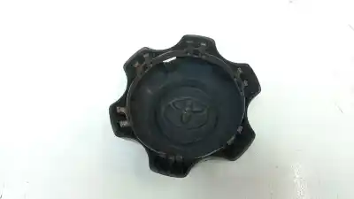 Second-hand car spare part hub caps for toyota hilux (kun) 2.5 turbodiesel oem iam references 4260b0k100  