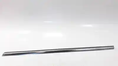 Pièce détachée automobile d'occasion enjoliveur pour mercedes-benz clase a (w176) 2.1 cdi cat 136 cv / 100 kw références oem iam a1767250082  