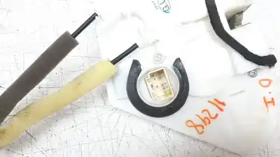 Автозапчасти б/у замок левой передней двери за mazda 2 lim. () 1.5 16v cat ссылки oem iam da6c59310  