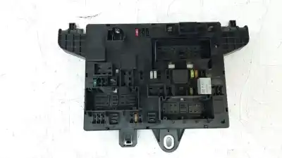 Tweedehands auto-onderdeel relais/zekeringenkastje voor opel astra j gtc 1.6 cdti dpf 136 cv / 100 kw oem iam-referenties 13449200
