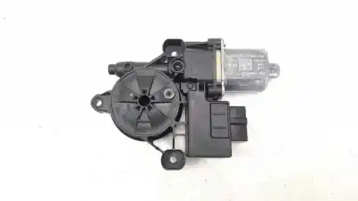 İkinci el araba yedek parçası ARKA SOL CAM MOTORU için SKODA FABIA  OEM IAM referansları 5Q0959812E  0130822724