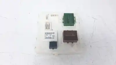 Peça sobressalente para automóvel em segunda mão caixa de fusíveis e relés por volvo v60 familiar 2.0 diesel cat referências oem iam 31665457