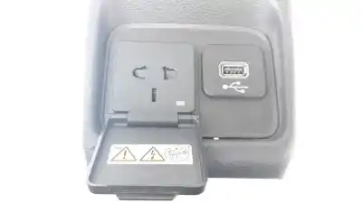 Автозапчасти б/у аэрационная решетка за jeep compass ii 2.0 m-jet cat ссылки oem iam 5ut63trmaa  