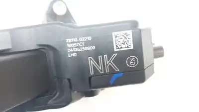 Peça sobressalente para automóvel em segunda mão potenciômetro por toyota corolla (e21) sedan 1.8 16v hybrid referências oem iam 7811002211  