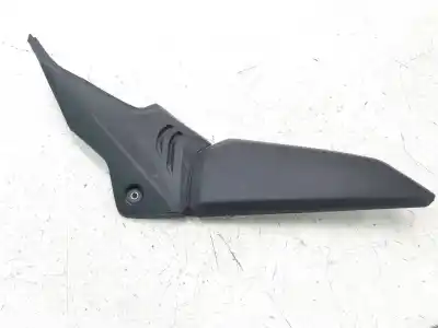 Pièce détachée automobile d'occasion enjoliveur pour honda cb hornet cb 600 f hornet (pc34) références oem iam 83511mkyd500