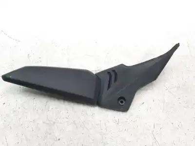 Pièce détachée automobile d'occasion enjoliveur pour honda cb hornet cb 600 f hornet (pc34) références oem iam 83611mkyd500