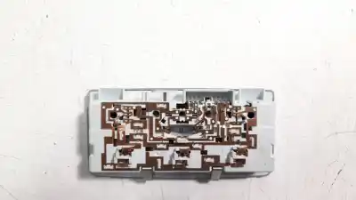 Автозапчастина б/у внутрішне світло для opel astra j (p10) 1.6 cdti (68) посилання на oem iam 167352  