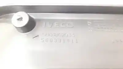 Автозапчастина б/у молдинг для iveco daily furgón 2.3 diesel посилання на oem iam 5801862033  