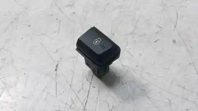 İkinci el araba yedek parçası Degistirmek için PEUGEOT 208 I (CA_, CC_) 1.2 VTI 82 OEM IAM referansları 9675088370  