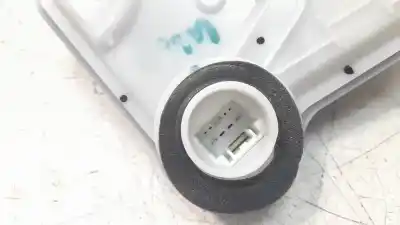 Second-hand car spare part front right door lock for toyota corolla (e21) sedan 1.8 16v hybrid oem iam references 6903002511  