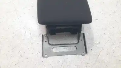 Pezzo di ricambio per auto di seconda mano bracciolo centrale per toyota corolla (e21) sedan 1.8 16v hybrid riferimenti oem iam 5890502f60c0  