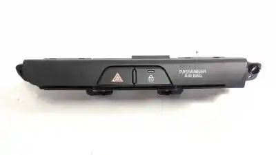 Peça sobressalente para automóvel em segunda mão interruptor 4 piscas - emergência por kia stonic (ybcuv) 1.6 crdi cat 116 cv / 85 kw referências oem iam 4d63611000