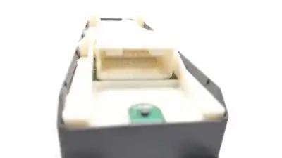 Second-hand car spare part left front power window switch for toyota auris active oem iam references 8404002120  