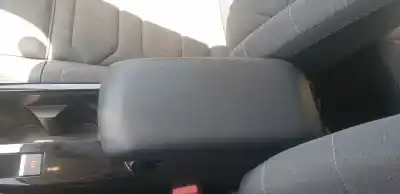 Pezzo di ricambio per auto di seconda mano bracciolo centrale per citroen c4 pure tech riferimenti oem iam 98310333zd  