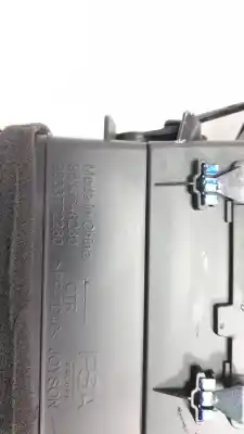 Pezzo di ricambio per auto di seconda mano griglia di aerazione per citroen c4 lim. 1.2 12v e-thp riferimenti oem iam 9835648280  