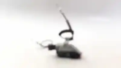 Peça sobressalente para automóvel em segunda mão fechadura da porta traseira direita por citroen c3 feel referências oem iam 9812398480  