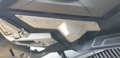 Автозапчастина б/у молдинг для honda x-adv x-adv посилання на oem iam 64505mkhd00