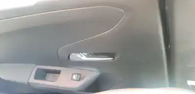 Peça sobressalente para automóvel em segunda mão botão / interruptor elevador vidro traseiro esquerdo por opel corsa f 1.2 101 cv / 74 kw referências oem iam 98044803zd