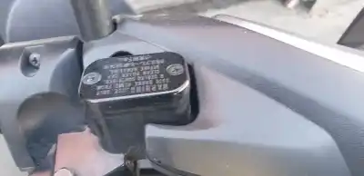 Peça sobressalente para automóvel em segunda mão bomba de travões por yamaha nmax nmax 125 referências oem iam 2dpf583t0000  