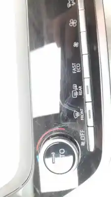 Peça sobressalente para automóvel em segunda mão comando de sofagem (chauffage / ar condicionado) por toyota corolla (e21) hybrid style referências oem iam 5590002e10  