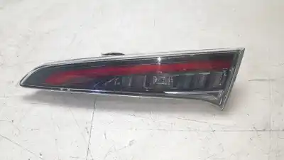Peça sobressalente para automóvel em segunda mão farolim interior traseiro direito por toyota corolla (e21) hybrid style referências oem iam 8158102b80