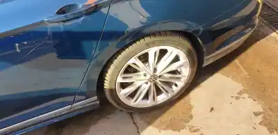 Автозапчасти б/у задний левый амортизатор за volkswagen passat variant (cb5) r-line ссылки oem iam 3q0513049fb