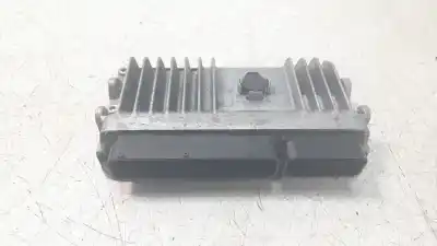 Peça sobressalente para automóvel em segunda mão centralina de motor uce por toyota corolla (e21) sedan 1.8 16v hybrid referências oem iam 896610zs10