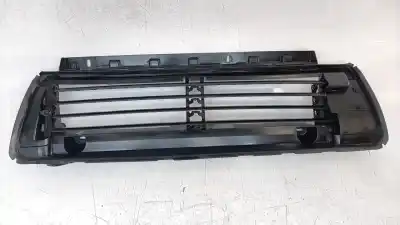 Second-hand car spare part front grille for dacia duster ii motor 1.5 ltr. - 85 kw blue dci diesel fap cat oem iam references 214f69647r  