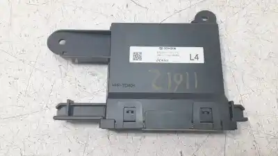 Peça sobressalente para automóvel em segunda mão módulo eletrônico por toyota corolla (e21) sedan 1.8 16v hybrid referências oem iam 8865002l40