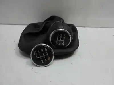 Second-hand car spare part GEAR LEVER for VOLKSWAGEN PASSAT BERLINA (3B3)  OEM IAM references  87160302 POM40105