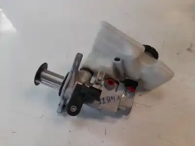 Pezzo di ricambio per auto di seconda mano POMPA FRENI per VOLKSWAGEN POLO  Riferimenti OEM IAM 2Q1611301  