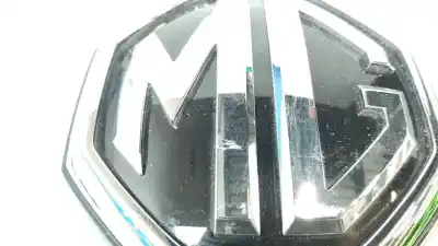 Peça sobressalente para automóvel em segunda mão emblema por mg hs comfort referências oem iam 10628733  