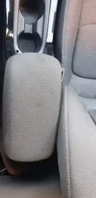 Pezzo di ricambio per auto di seconda mano bracciolo centrale per toyota corolla (e21) hybrid style riferimenti oem iam 5890502f60c0  