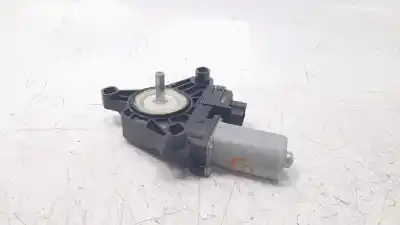 Pièce détachée automobile d'occasion MOTEUR LÈVE VITRE ARRIÈRE DROITE pour MERCEDES-BENZ CLASE C (W205) LIM.  Références OEM IAM A2139060602  