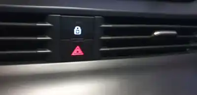 Second-hand car spare part hazard warning lights for hyundai i20 iii (bc3, bi3) 1.0 t-gdi oem iam references 93790q0000