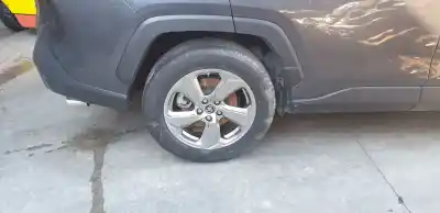 Автозапчастина б/у задня вісь для toyota rav4 hybrid 4x2 advance посилання на oem iam 5120642090