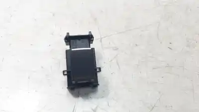 Peça sobressalente para automóvel em segunda mão botão / interruptor elevador vidro traseiro esquerdo por toyota corolla (e21) hybrid active referências oem iam 8481002250