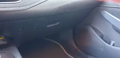 Pezzo di ricambio per auto di seconda mano scatola di guanti per toyota corolla (e21) hybrid active riferimenti oem iam 5555202430  